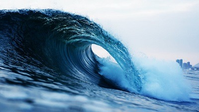 Découvrir les meilleurs endroits en France pour pratiquer le surf 3 vague déferlante à anglet